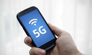 原创 
            首批5G手机过万元，购买5G手机的合适时间或在2020年后